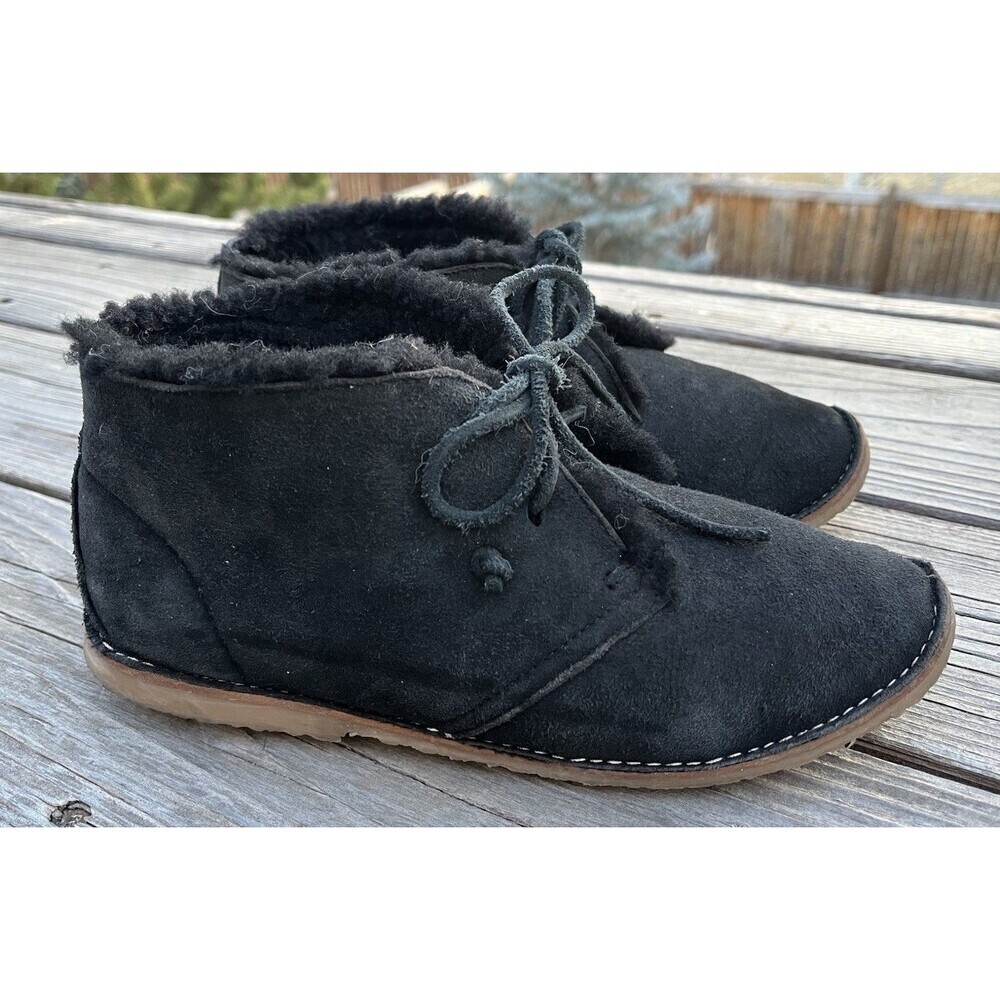 Beek Penguin Women's 7 Shearling Lined Black Suede Chukka Boots - Picture 2 of 11
